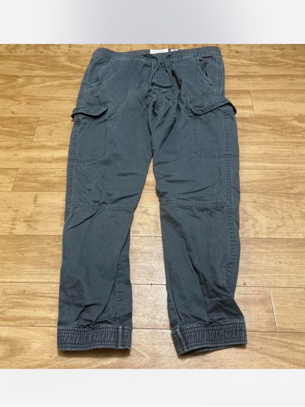 Abercrombie & Fitch Men's Charcoal Cargo Joggers